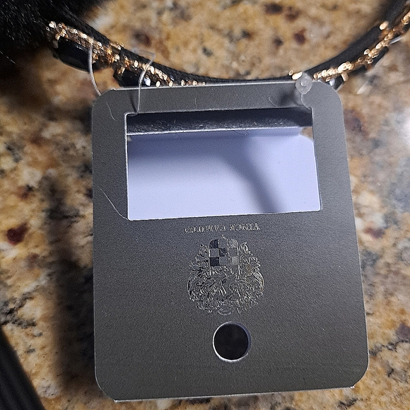 Vince Camuto Ear muffs - Picture 5 of 10